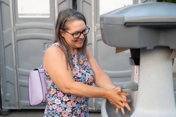 Best Luxury portable toilet rental  in Redlands, CA